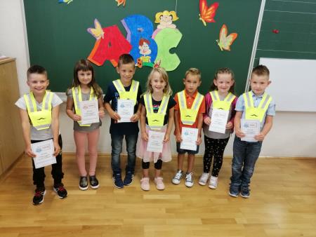 Sprejem prvošolčkov na podružničnih šolah v Stični, Temenici, Zagradcu 13